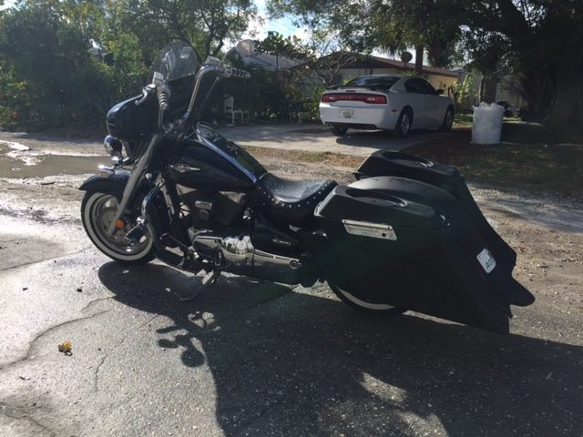 Suzuki C50 / C90 Boulevard 6" Out & Down Saddlebags Fender, No Cut Outs Lids & Rail Kit - Image 8