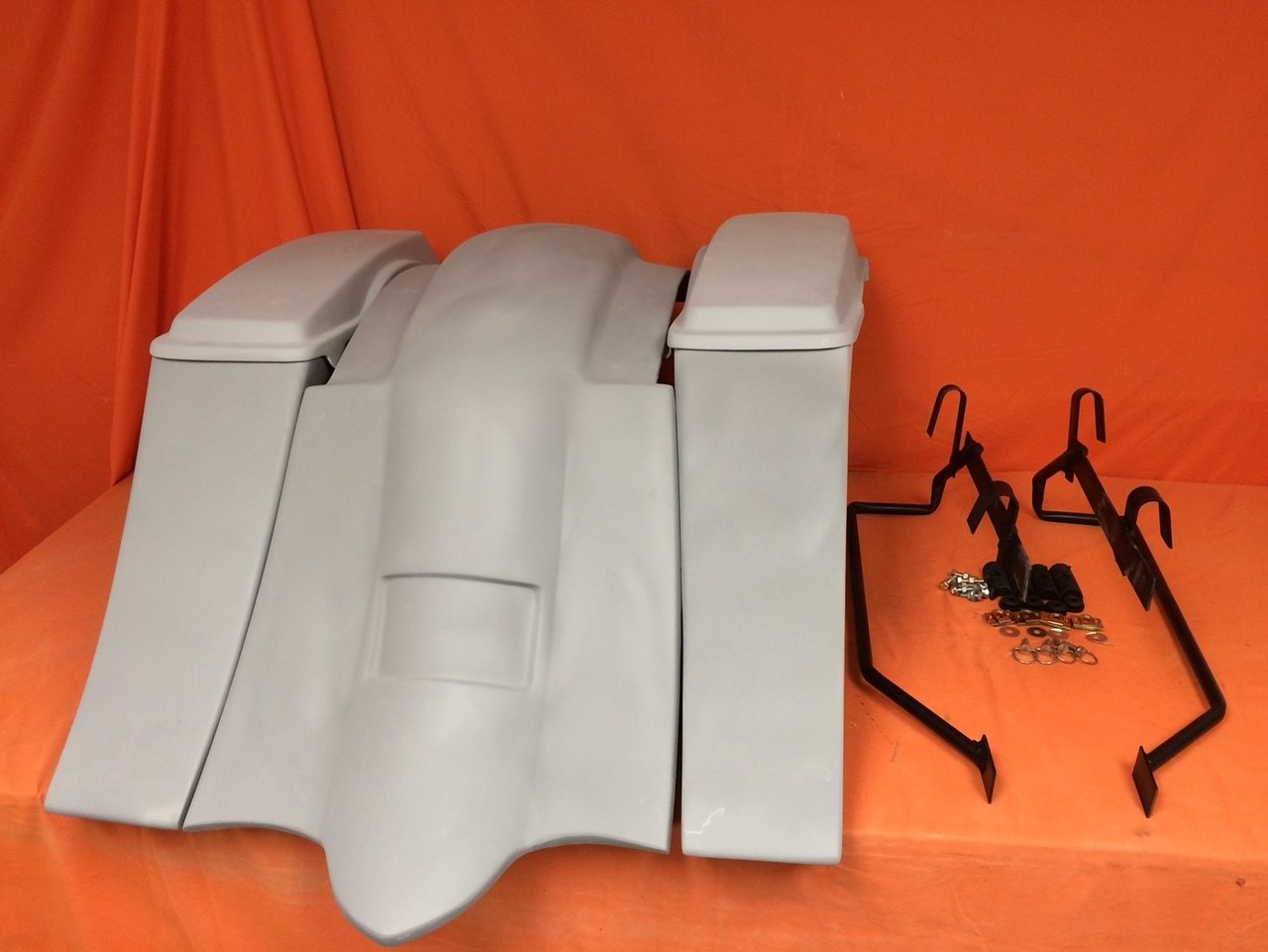 Suzuki C50 / C90 Boulevard 6" Out & Down Saddlebags Fender, No Cut Outs Lids & Rail Kit - Image 7