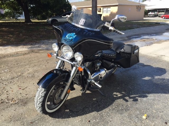 Suzuki C50 / C90 Boulevard 6" Out & Down Saddlebags Fender, No Cut Outs Lids & Rail Kit - Image 9