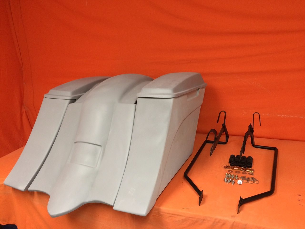 Suzuki C50 / C90 Boulevard 6" Out & Down Saddlebags Fender, No Cut Outs Lids & Rail Kit - Image 10