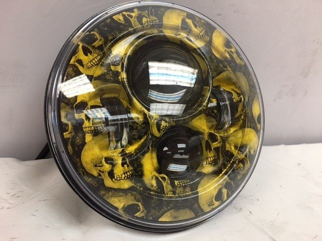 7" DAYMAKER Replacement Custom Yellow Skull Design Projector HID LED Light Bulb Headlight With Halo - Image 3
