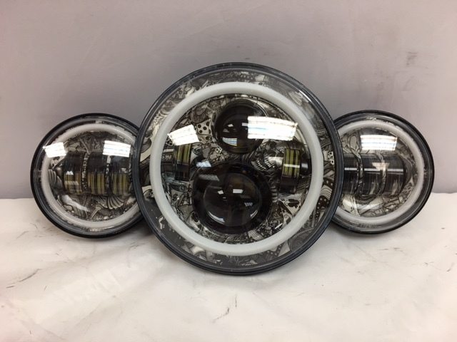 7" DAYMAKER DICEY GAMBLE DESIGN Headlight Dual 4.5" - 4 1/2" Auxiliary Spot Passing LED Fog Lights with BLUE Halo Bulb Harley SET - Image 4