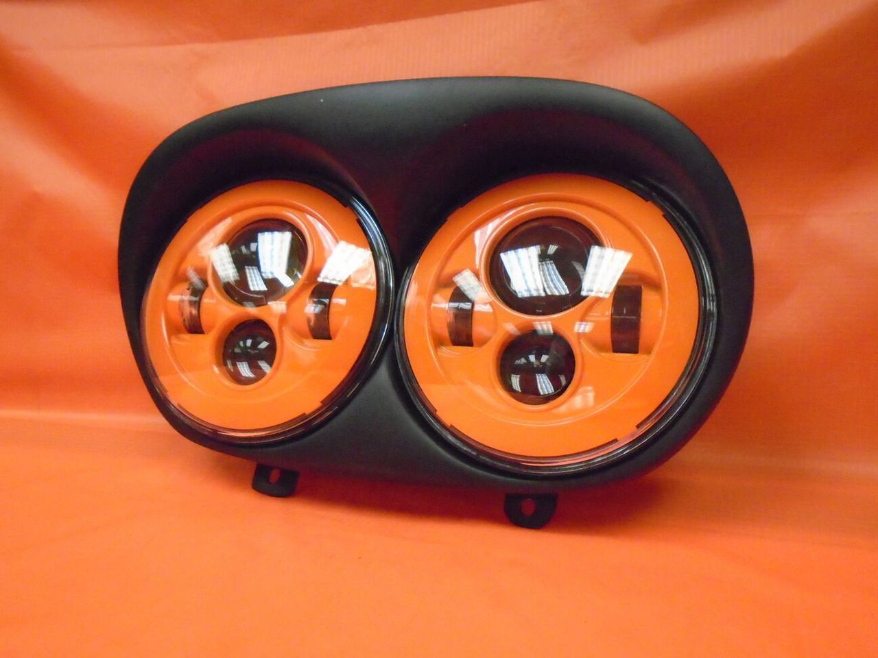 DUAL 7" ORANGE DAYMAKER 2014 - 2018 LED ROAD GLIDE Black Light Bulb Headlight Harley Bezel - Image 4