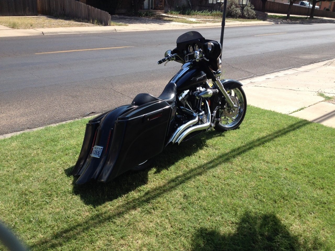 Harley Davidson 6" Extended Out & Down Saddlebags with Lids & Custom Rear LED Fender - No Cut Outs - Image 2