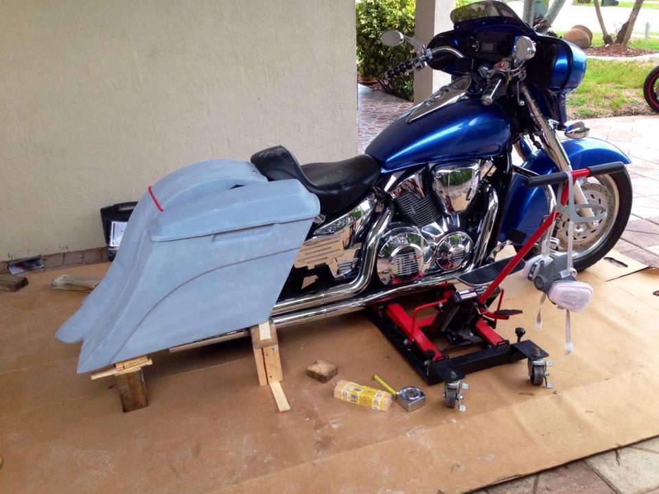 Honda VTX 1800 / 1300 6" Extended Stretched Out & Down Bags Rear Fender Right Side Cut Out Onlly - No lids - Image 2