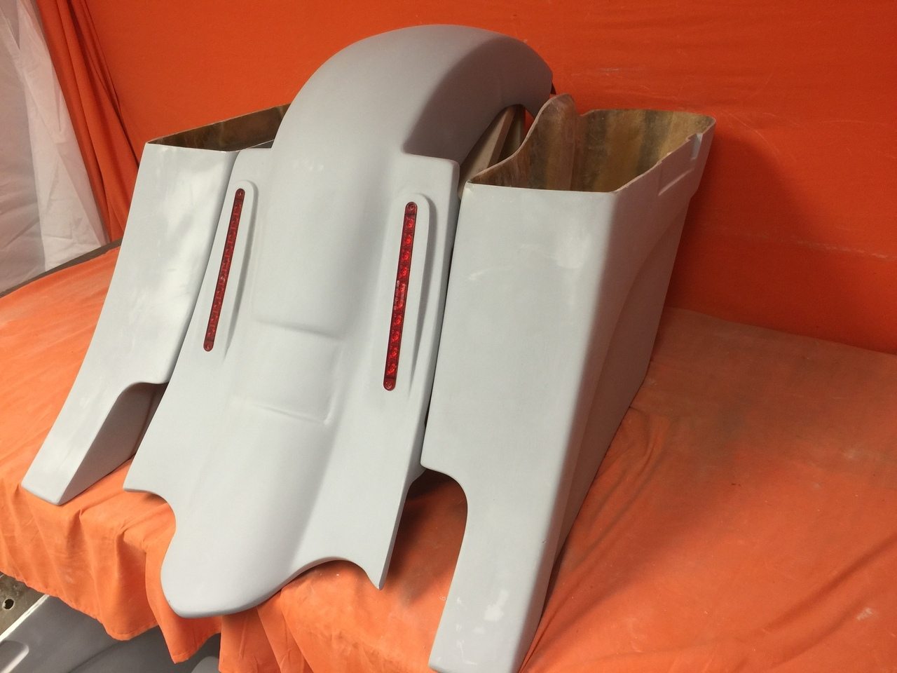Honda Shadow Sabre 1100 6" Extended Saddlebags Out & Down Bags LED Rear Fender Dual Cut Out - Image 3