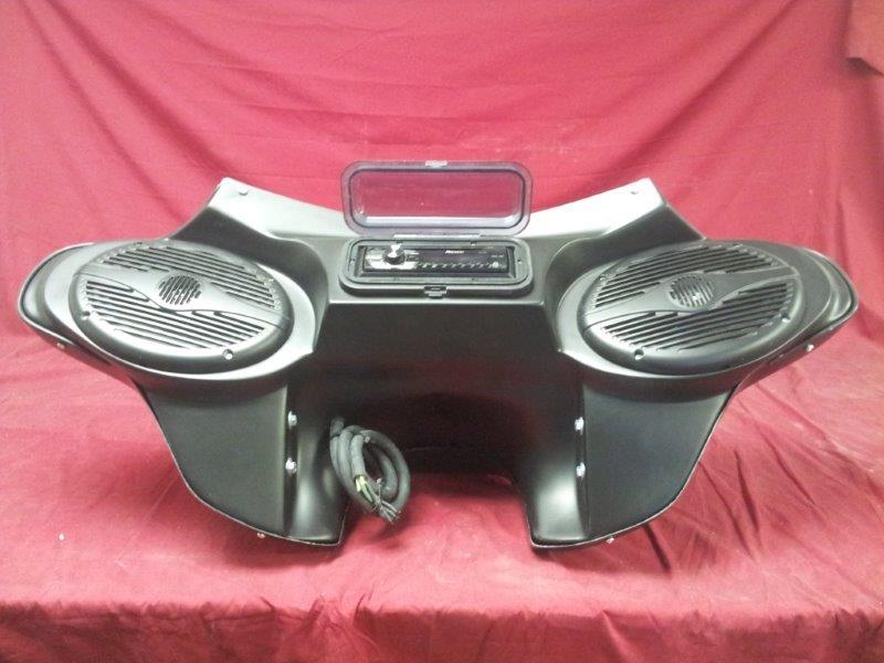 Honda VTX C / R / S 1800 & 1300 Bagger Fairing 6 x 9 Holes Batwing With Stereo - Image 5