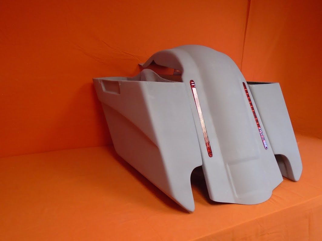 Harley Davidson 5" Heritage Softail Extended Saddlebags No Lids LED Fender Dual Cutouts