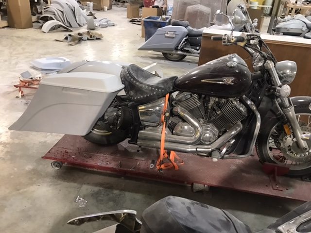 Yamaha VSTAR 1100 6" Extended Out & Down Saddlebag Kit No Cut Outs LED Rear Fender - Lids - Image 7