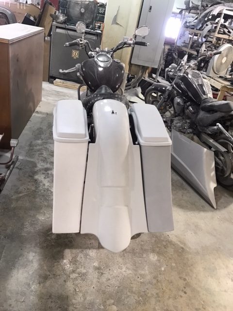 Yamaha VSTAR 1100 6" Extended Out & Down Saddlebag Kit No Cut Outs LED Rear Fender - Lids - Image 6