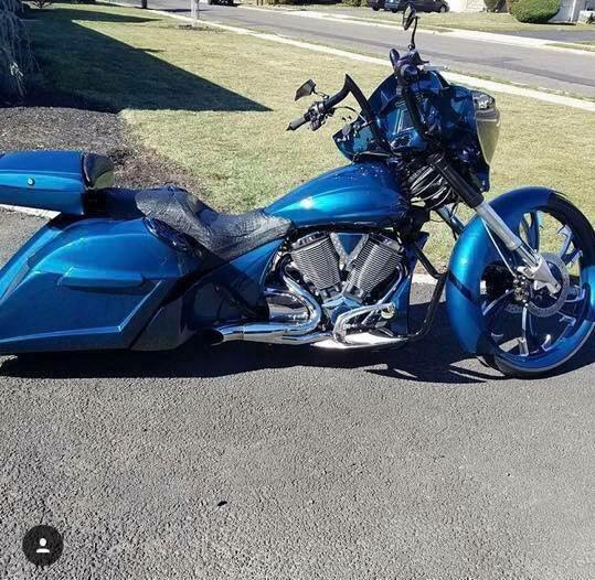 Victory Cross Country 6" Trendsetter Extended Hard Saddlebags Out & Down Bags Rear Fender No Cut Outs - Image 12