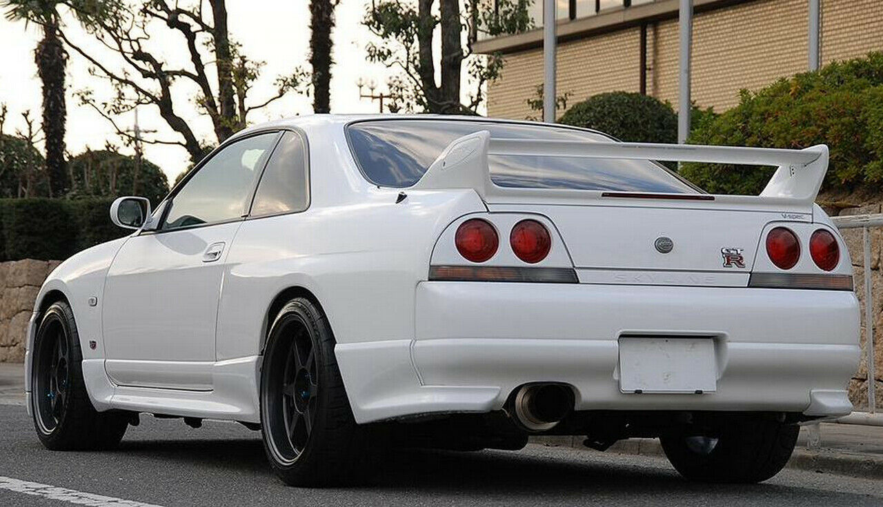R33 rear valance set for Nissan Skyline GT-R33 NEW Fiberglass - Image 7