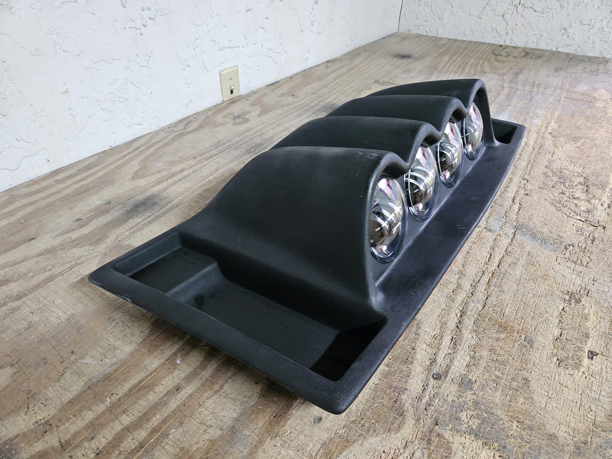 GM HOOD SCOOP for Hummer H2 with lights - Image 3