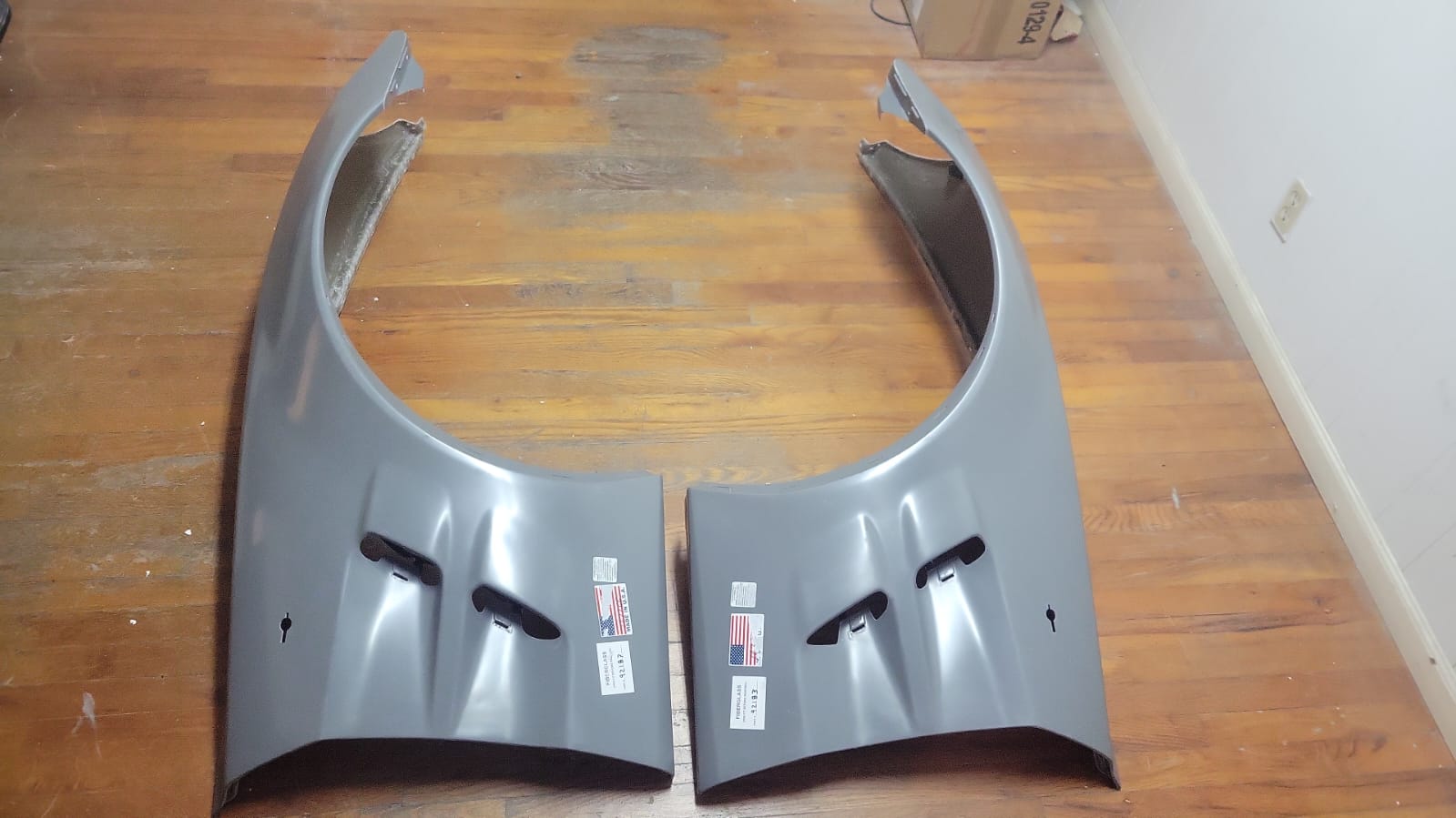 2005-2013 C6 Corvette ZR1 Front Fenders Set (Pair) (Fiberglass) (U.S. Made)