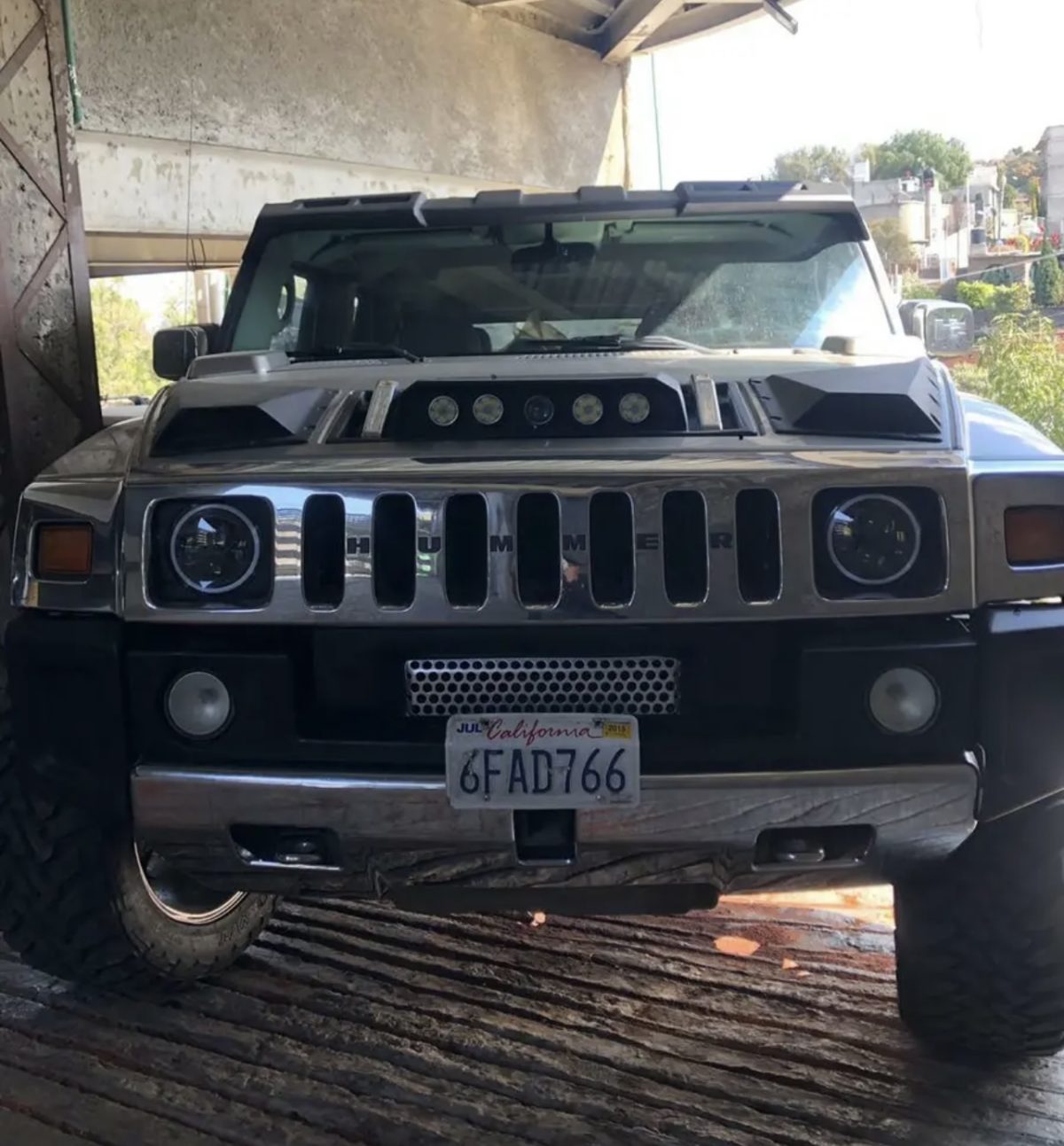 GM HOOD SCOOP for Hummer H2 with lights - Image 7