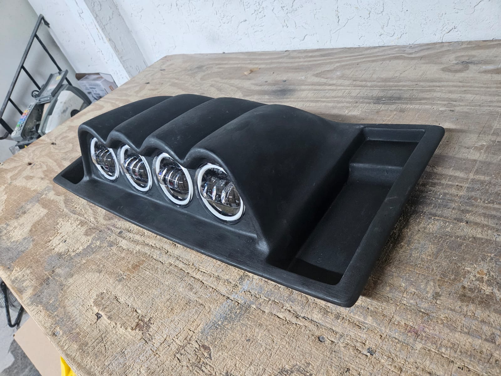GM HOOD SCOOP for Hummer H2 with halo lights - Image 4